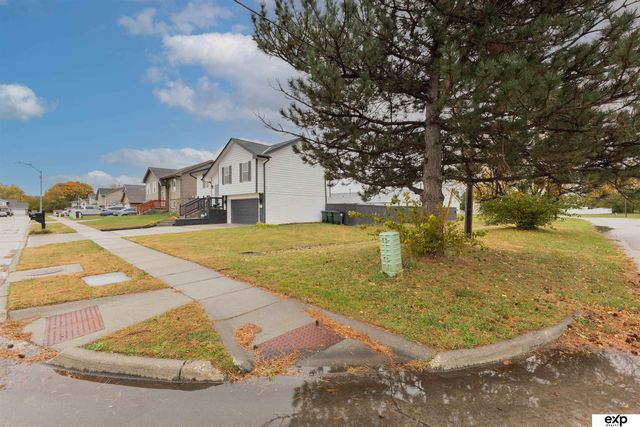 2397 Avenue M Way, Council Bluffs, IA 51501