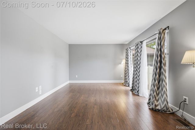 40424 Newport Drive 73, Plymouth Charter Township, MI 48170