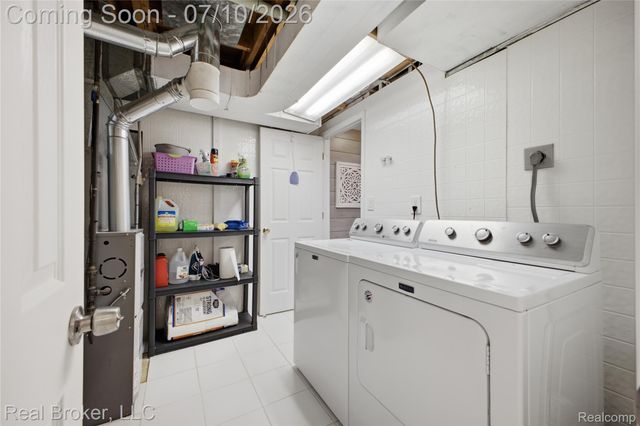 40424 Newport Drive 73, Plymouth Charter Township, MI 48170