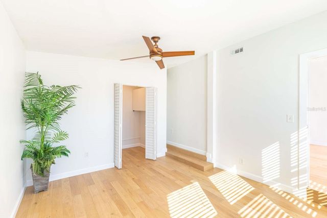 2110 ALCAZAR WAY S, St Petersburg, FL 33712