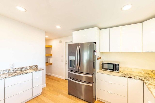 2110 ALCAZAR WAY S, St Petersburg, FL 33712