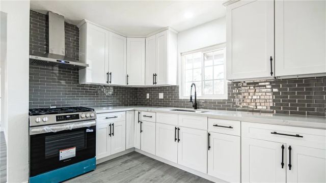 862 N Lassen, San Bernardino, CA 92410