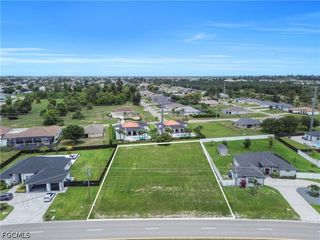 241 El Dorado BLVD S, Cape Coral, FL 33991