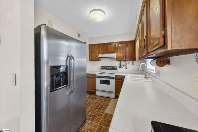 710 Hunts Bridge Road, Greenville, SC 29617