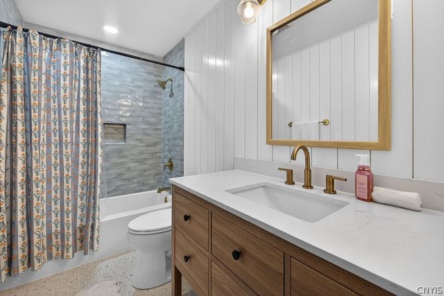 2440 Falls Road, Marcellus, NY 13108