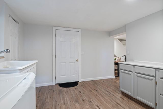 8 Dandiview Acres, Seabrook, NH 03874