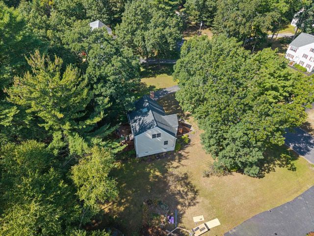8 Dandiview Acres, Seabrook, NH 03874