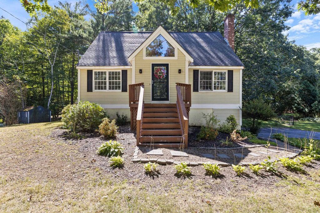 8 Dandiview Acres, Seabrook, NH 03874
