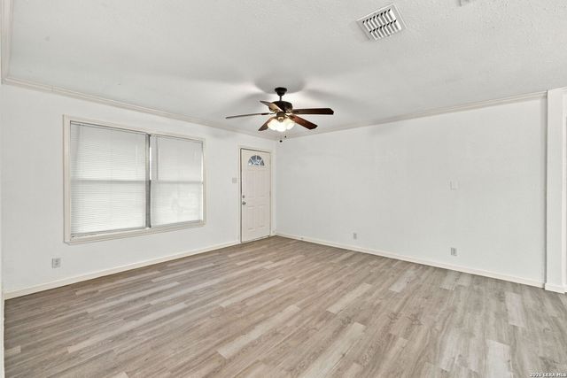 103 CHADWICK DR, San Antonio, TX 78227