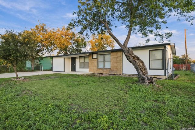 103 CHADWICK DR, San Antonio, TX 78227