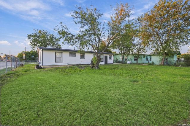 103 CHADWICK DR, San Antonio, TX 78227