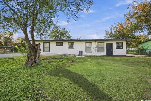 103 CHADWICK DR, San Antonio, TX 78227