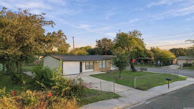 103 CHADWICK DR, San Antonio, TX 78227