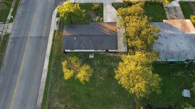 103 CHADWICK DR, San Antonio, TX 78227