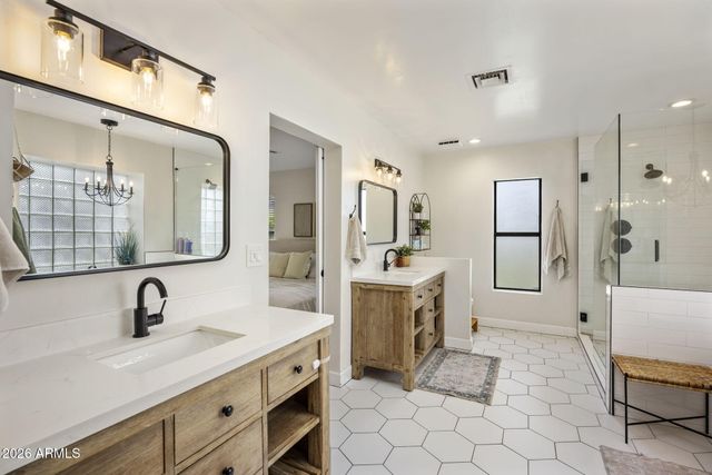 727 E Kings Avenue, Phoenix, AZ 85022