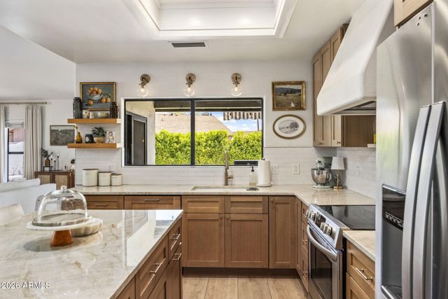727 E Kings Avenue, Phoenix, AZ 85022