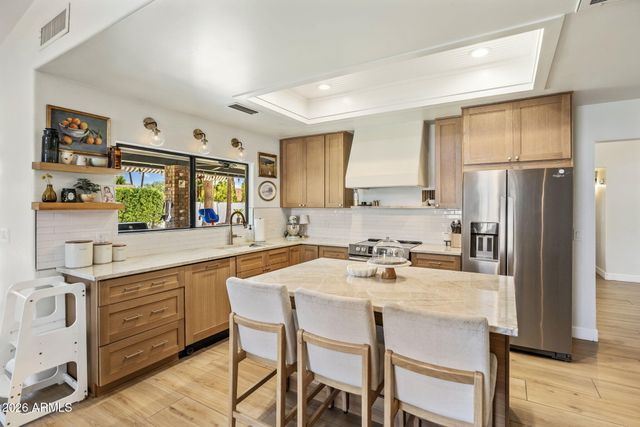 727 E Kings Avenue, Phoenix, AZ 85022