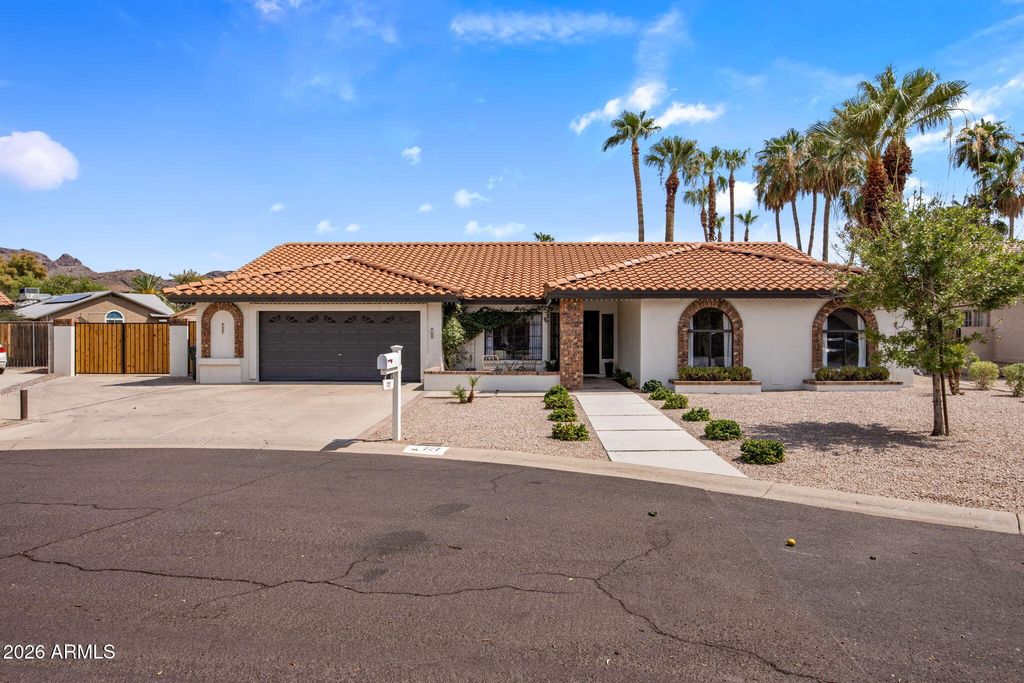 727 E Kings Avenue, Phoenix, AZ 85022