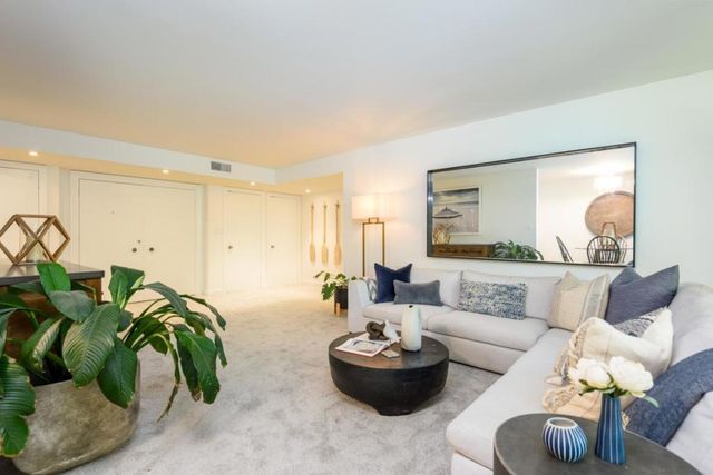 1100 Sharon Park Drive 13, Menlo Park, CA 94025