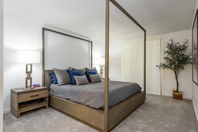 1100 Sharon Park Drive 13, Menlo Park, CA 94025