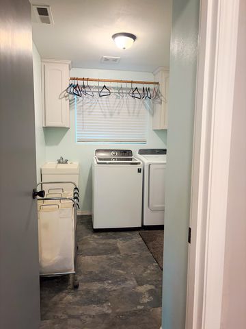 1017 Havenwood Drive, Eagle Point, OR 97524