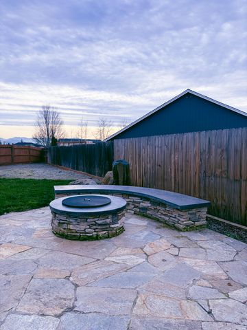 1017 Havenwood Drive, Eagle Point, OR 97524