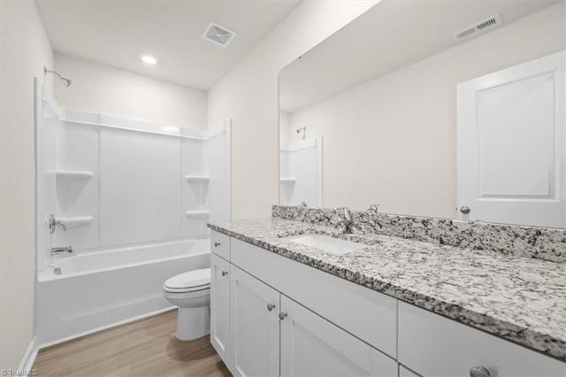 2118 Willow Glen Drive, Graham, NC 27253