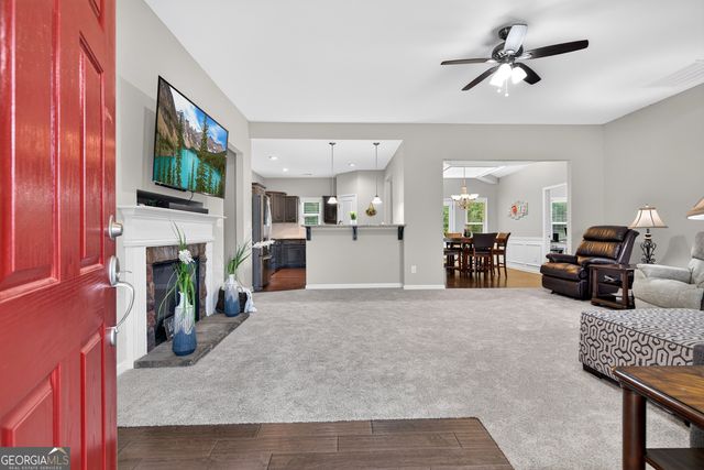 117 Waterwood Bend, Hogansville, GA 30230