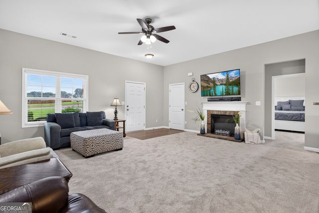 117 Waterwood Bend, Hogansville, GA 30230