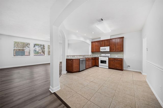 10510 Day Trail Lane, Spring, TX 77379