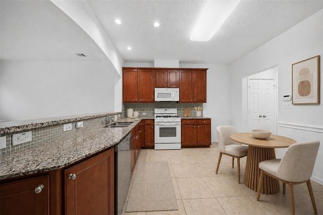 10510 Day Trail Lane, Spring, TX 77379