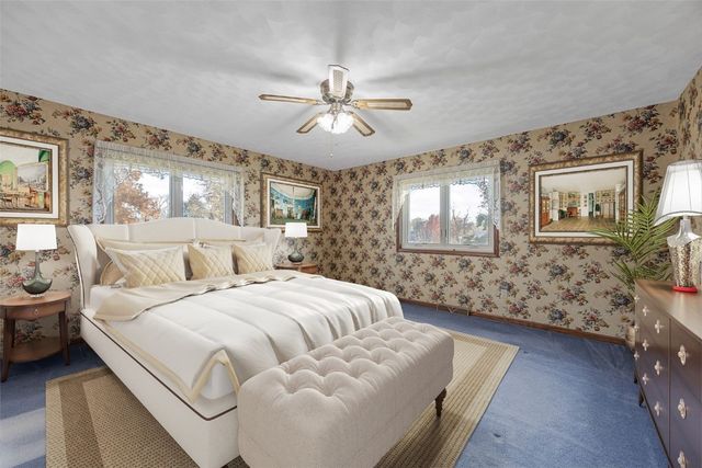 1688 17th Ave, Marion, IA 52302