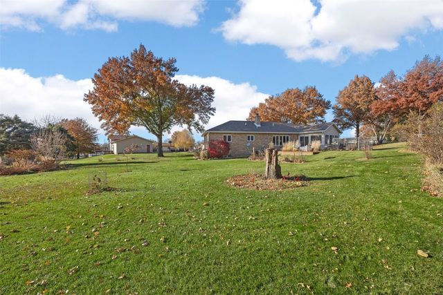 1688 17th Ave, Marion, IA 52302