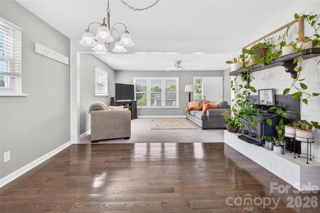 1771 24th Avenue Court NE, Hickory, NC 28601