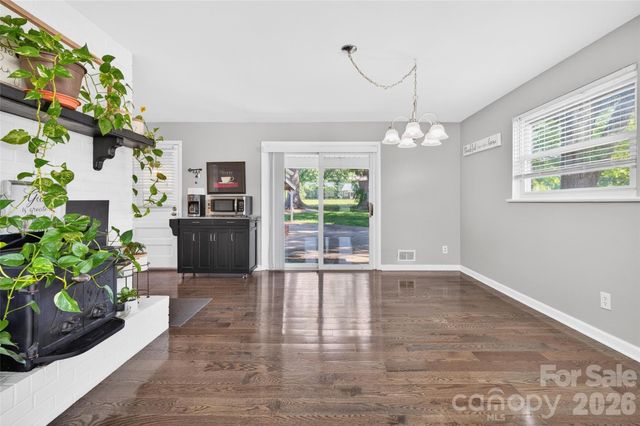 1771 24th Avenue Court NE, Hickory, NC 28601