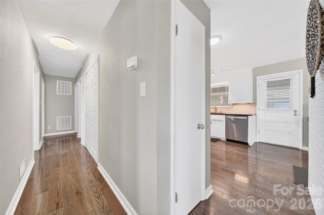1771 24th Avenue Court NE, Hickory, NC 28601