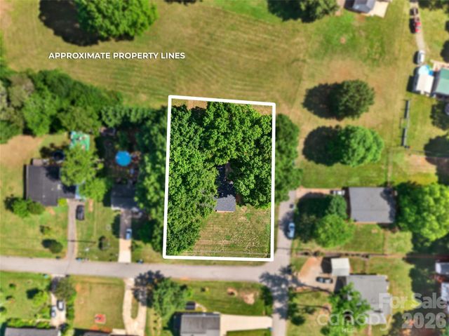 1771 24th Avenue Court NE, Hickory, NC 28601