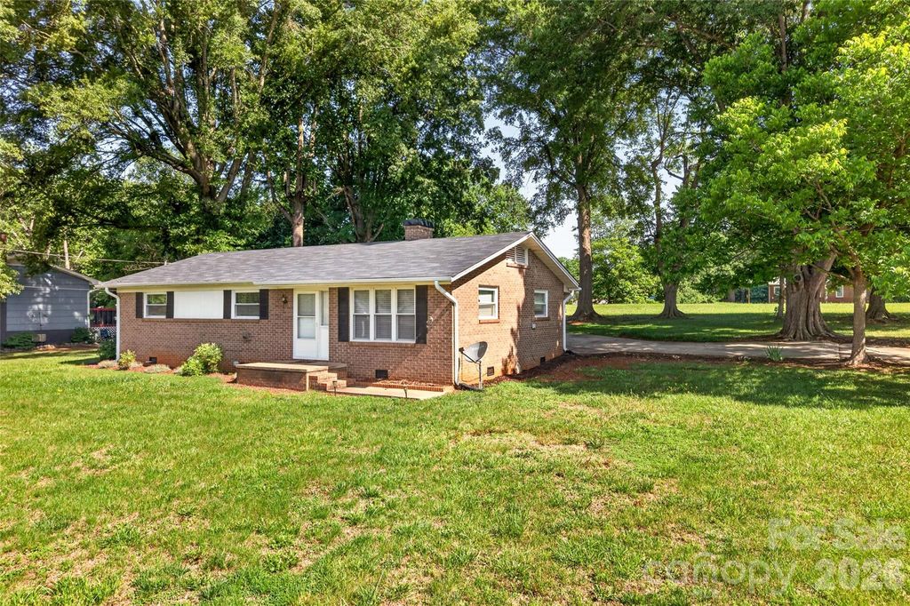 1771 24th Avenue Court NE, Hickory, NC 28601