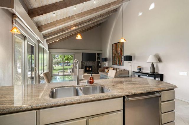 330 Forest Hills Drive, Rancho Mirage, CA 92270