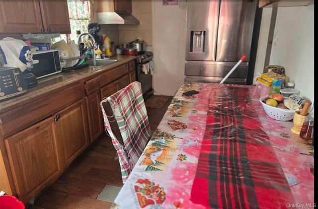 5 Campion Street, Brentwood, NY 11717