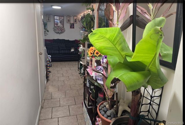 5 Campion Street, Brentwood, NY 11717