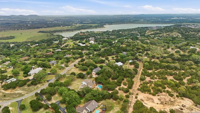 150 LAKE VIEW DR, Boerne, TX 78006