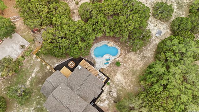 150 LAKE VIEW DR, Boerne, TX 78006