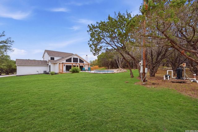150 LAKE VIEW DR, Boerne, TX 78006