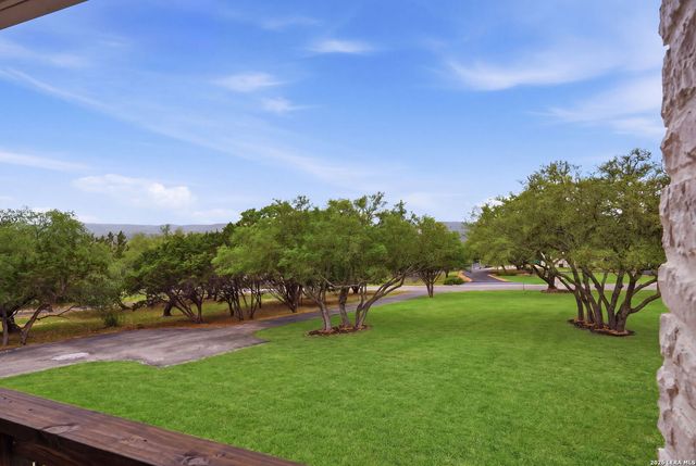 150 LAKE VIEW DR, Boerne, TX 78006