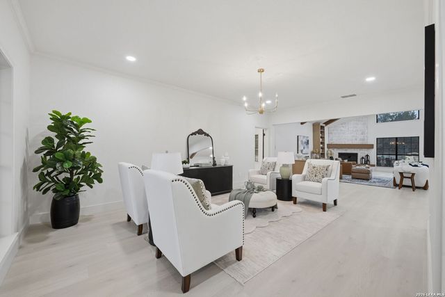 150 LAKE VIEW DR, Boerne, TX 78006