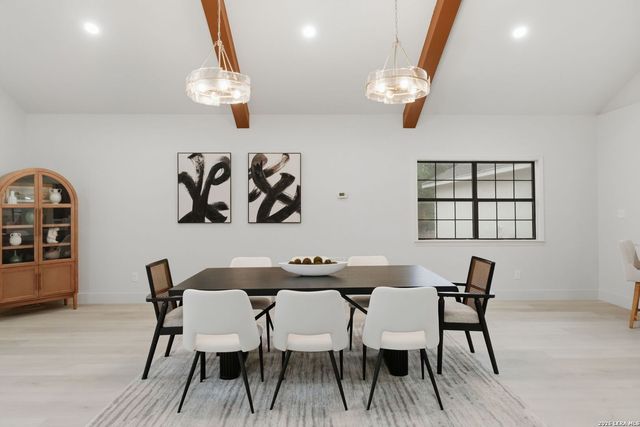150 LAKE VIEW DR, Boerne, TX 78006