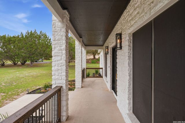 150 LAKE VIEW DR, Boerne, TX 78006