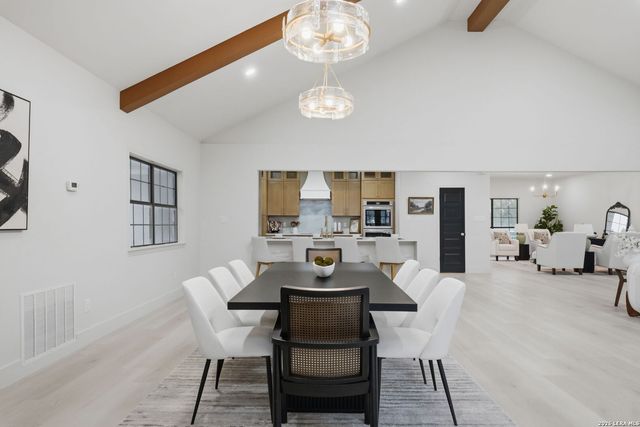 150 LAKE VIEW DR, Boerne, TX 78006