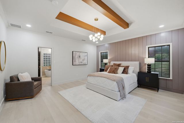 150 LAKE VIEW DR, Boerne, TX 78006